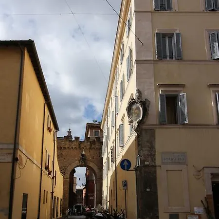 Apartamento St Peter Luxury Home 3 Bedroom Apartment 8 Person Roma